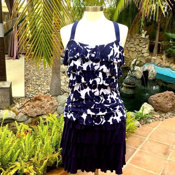 INC INTERNATIONAL CONCEPTS BLOUSE AND SKIRT SIZE MEDIUM - Picture 2 of 5